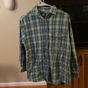 Women’s Green Flannel Plaid Button Up Shirt